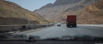 ده‌هه‌مین ڕۆژی مانگرتنی شكۆداری كامیۆنداران له‌ شاره‌كانی كوردستان و ئێران