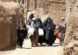 كۆچی ئیجباری ده‌یان بنه‌ماڵه‌ی شارستانی فنووج به‌هۆی بێ ئاوی
