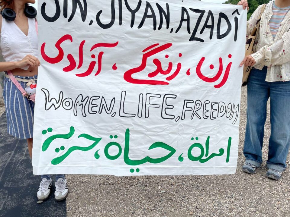 خۆپێشاندانی هه‌زاران كه‌سی دژبه‌رانی ناتۆ له‌ لاهه‌ی هوله‌ند 3