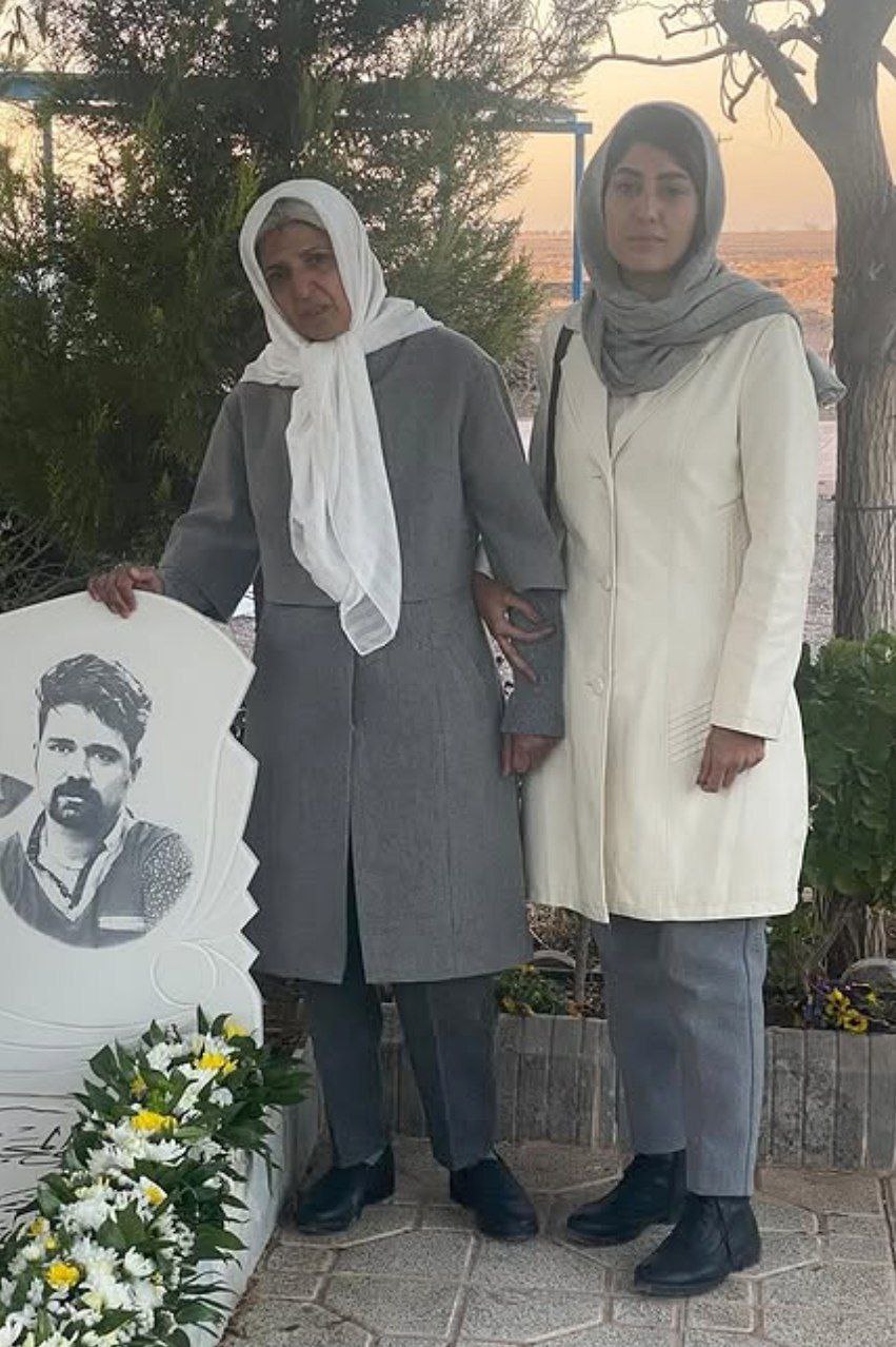 ده‌ستبه‌سه‌ركردنی خۆشكی بێهنام محجووبی و شارومه‌ندێكی به‌هایی له‌ ئێران