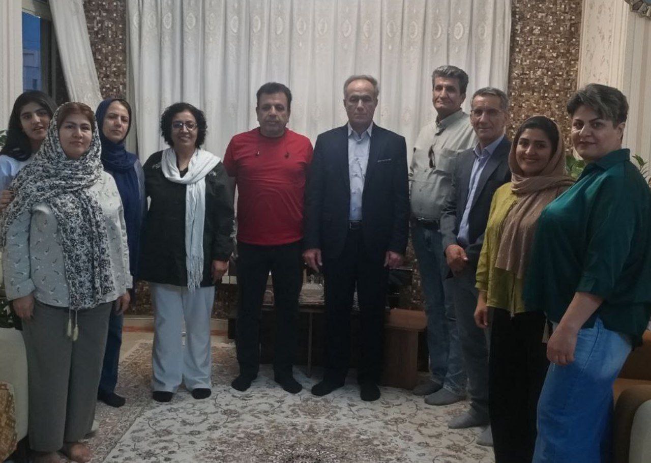 دیداری ئه‌ندامانی ئه‌نجومه‌نی سنفی موعه‌لیمانی فارس له‌گه‌ڵ موژگان باقری