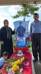 ڕێزلێنان له‌ یادی موحسن نیازی له‌ شاری دێولان