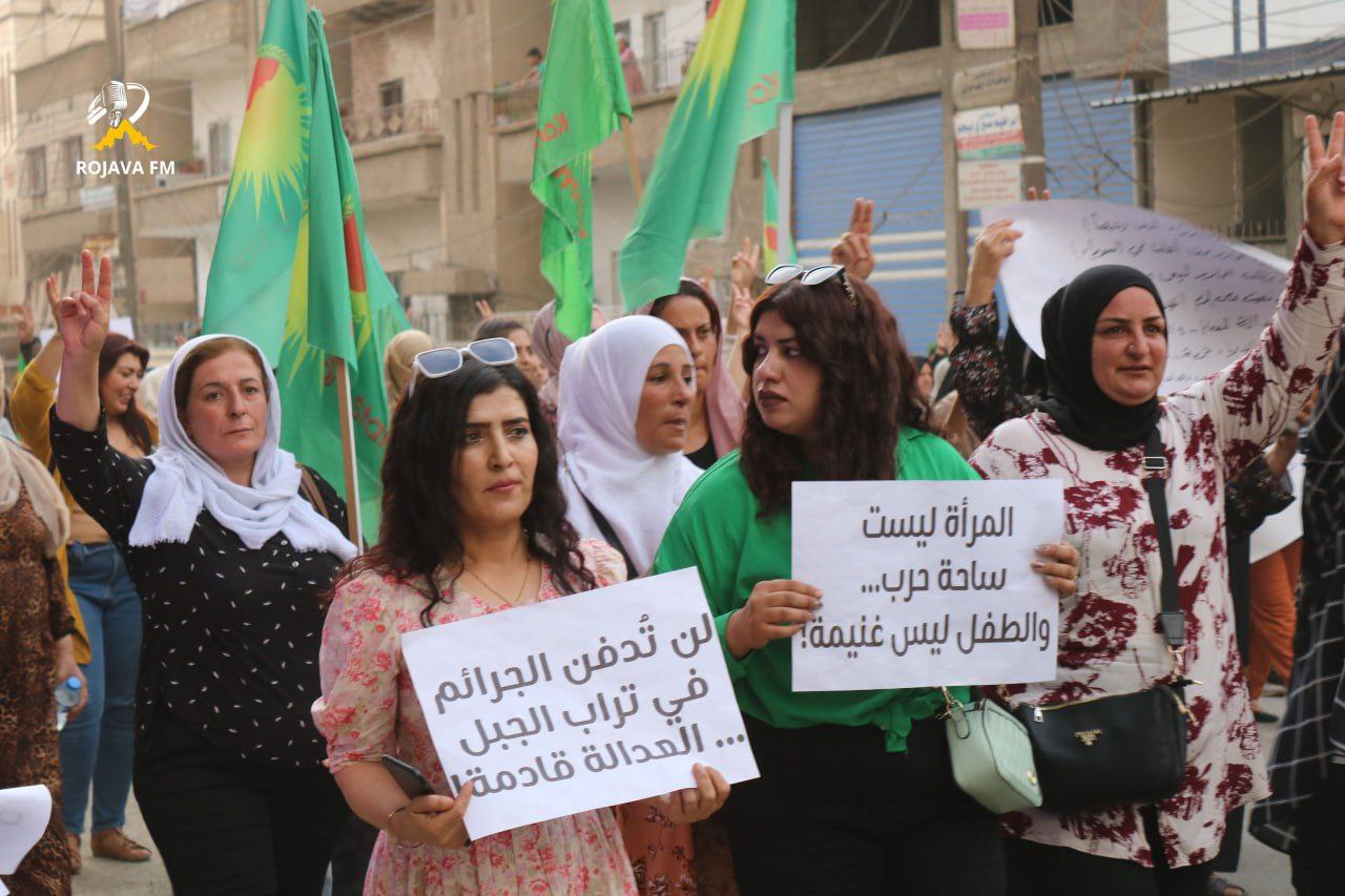 خۆپێشاندانی ژنانی قامیشلوو بۆ پشتیوانی له‌ خه‌ڵكی سۆوه‌یدا