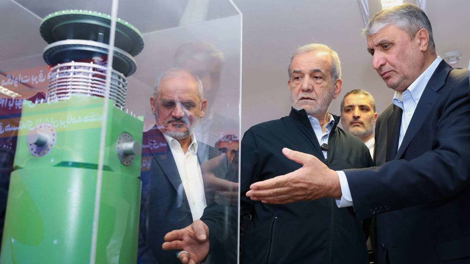 كاردانه‌وه‌ی كۆمه‌ڵگای جیهانی به‌رانبه‌ر به‌ ڕاگرتنی هاوكارییه‌كانی ئێران له‌گه‌ڵ ئاژانس